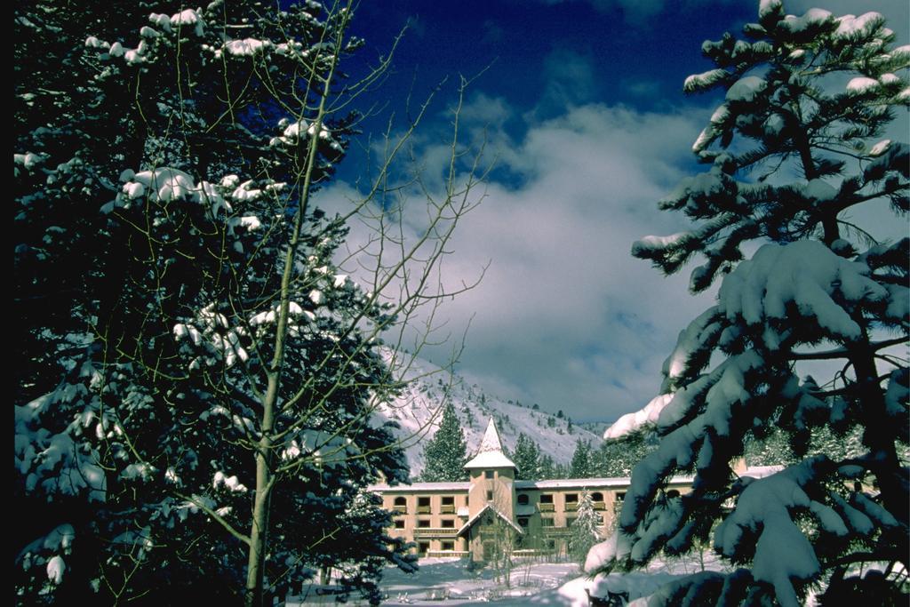 Olympic Village Inn Olympic Valley Olympic Valley  Exterior photo
